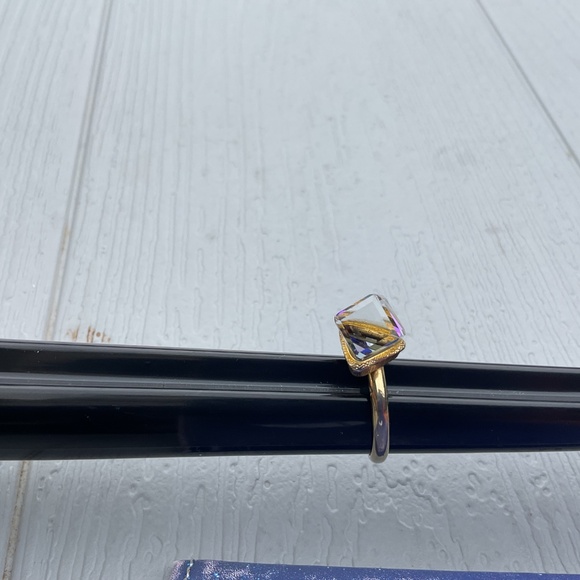 Fashion ring adjustable iridescent cube stone size5.5 - Picture 4 of 8